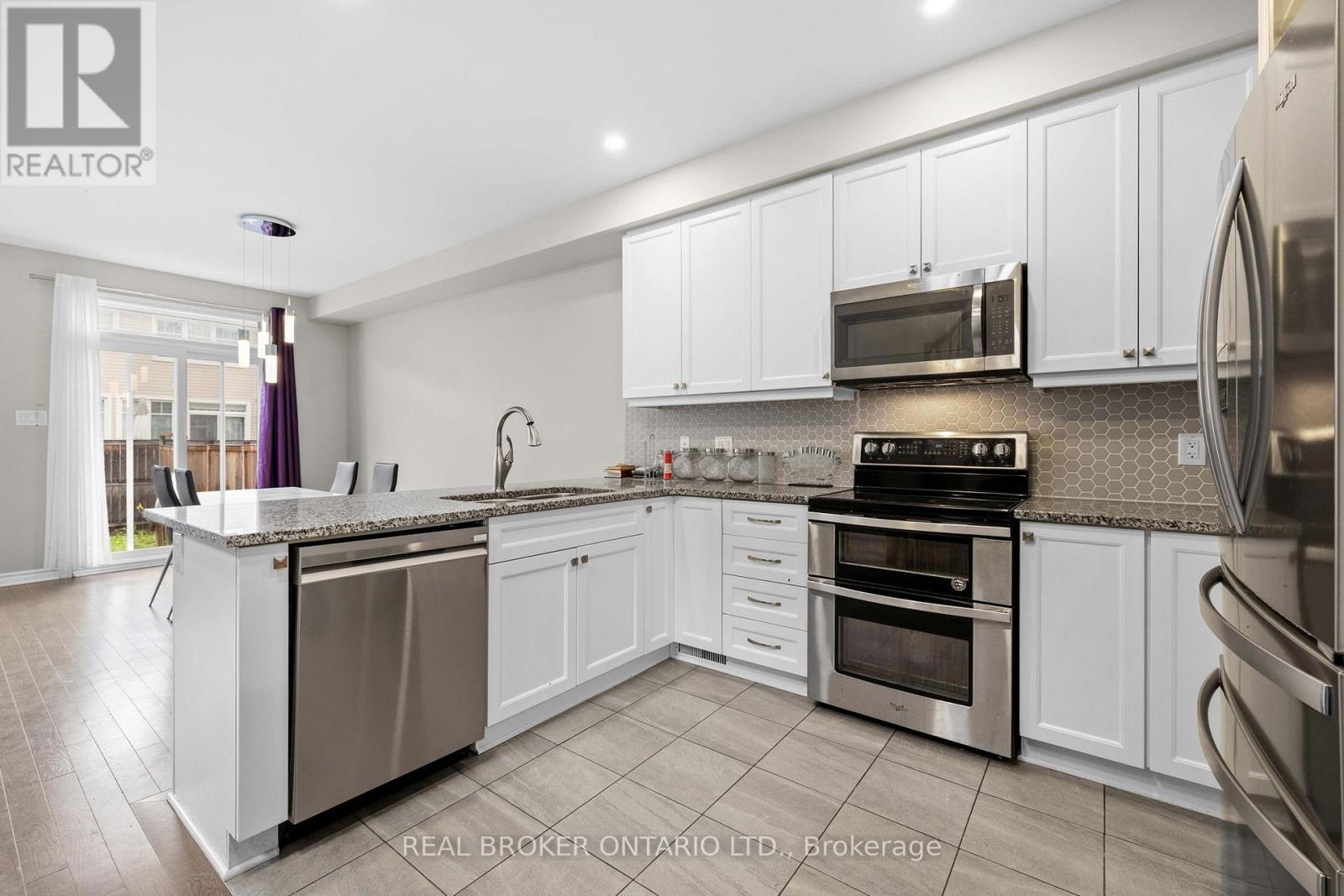 838 Cedar Creek Drive, Ottawa, Ontario  K1T 0N6 - Photo 6 - X13559418