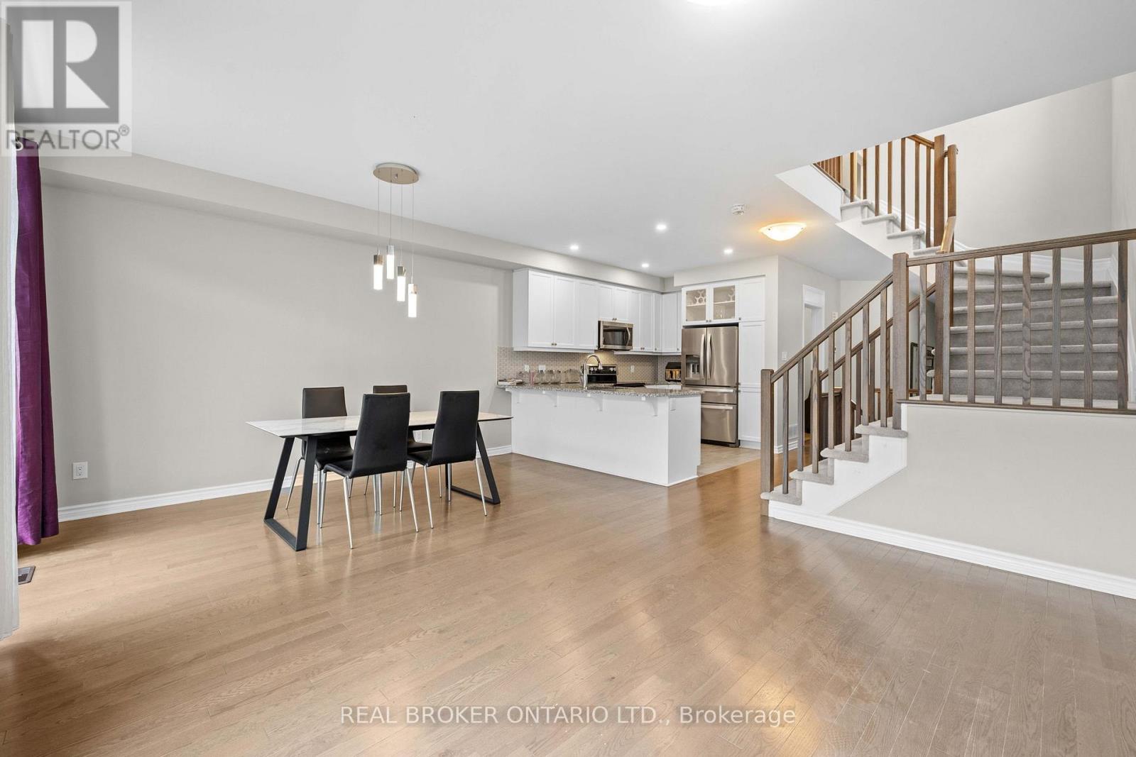 838 Cedar Creek Drive, Ottawa, Ontario  K1T 0N6 - Photo 9 - X13559418