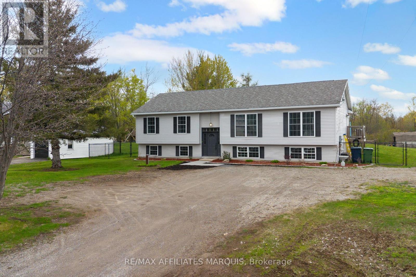 462 Highway 15 Road, Rideau Lakes, Ontario  K7A 5B8 - Photo 1 - X13559840