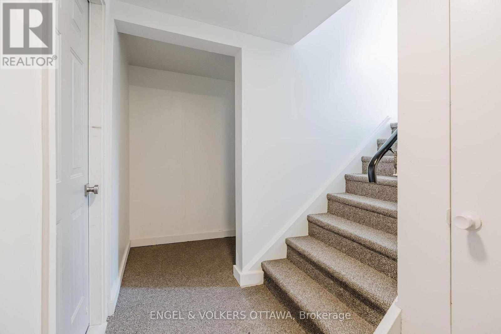 3 - 896 Pinewood Crescent, Ottawa, Ontario  K2B 5Y4 - Photo 27 - X13560198