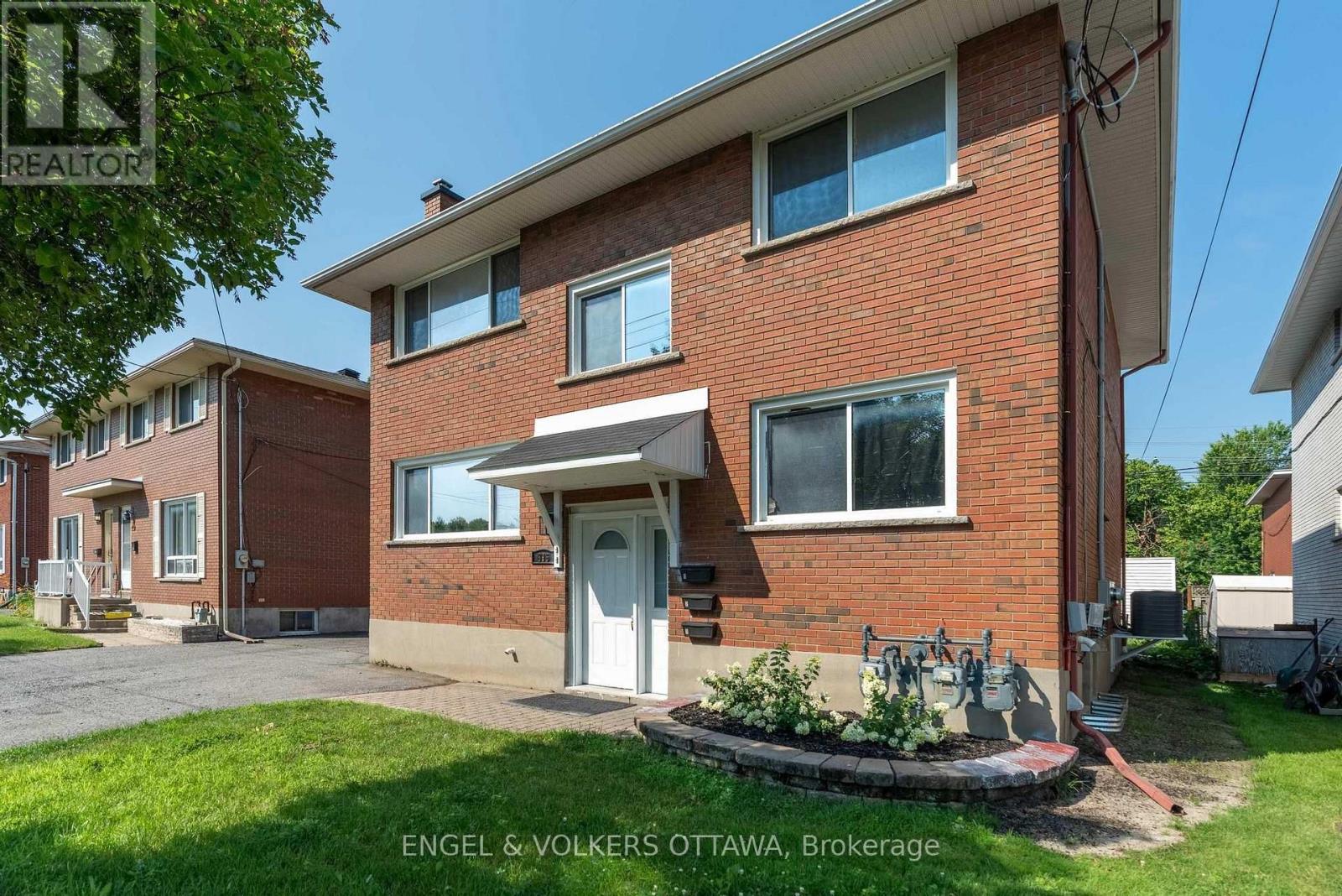 3 - 896 Pinewood Crescent, Ottawa, Ontario  K2B 5Y4 - Photo 3 - X13560198