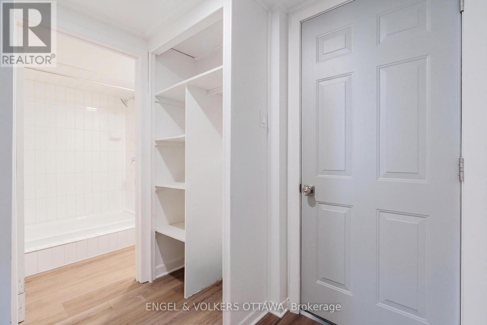 3 - 896 Pinewood Crescent, Ottawa, Ontario  K2B 5Y4 - Photo 7 - X13560198