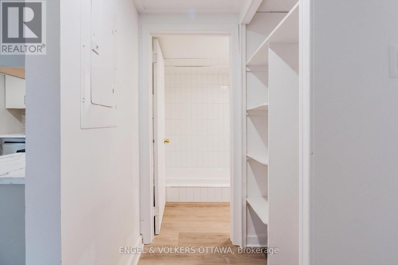 3 - 896 Pinewood Crescent, Ottawa, Ontario  K2B 5Y4 - Photo 8 - X13560198
