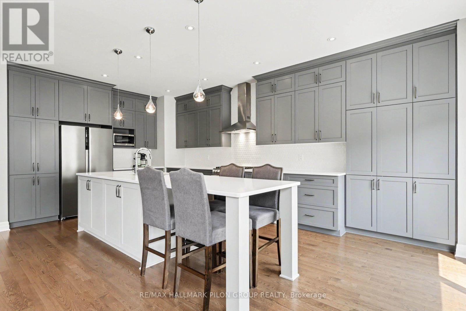 260 Shinleaf Crescent, Ottawa, Ontario  K1W 0J2 - Photo 5 - X13560294