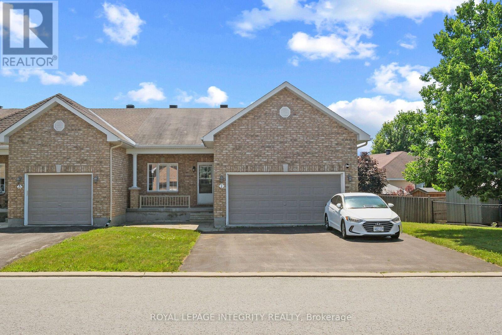 1 Moe Robillard Street, Arnprior, Ontario  K7S 0C2 - Photo 1 - X13560784