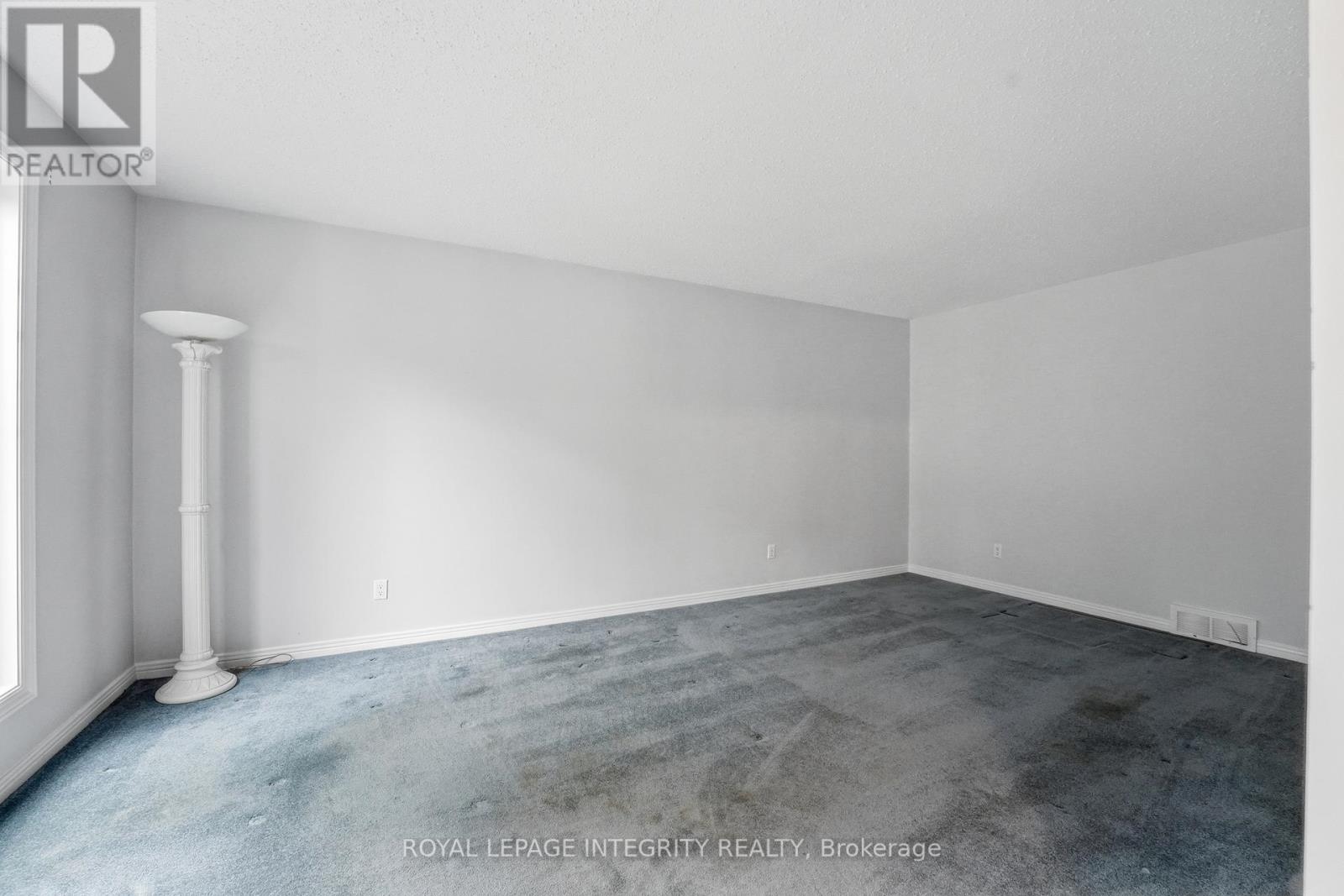 2133 Lenester Avenue, Ottawa, Ontario  K2A 4A9 - Photo 5 - X13561088