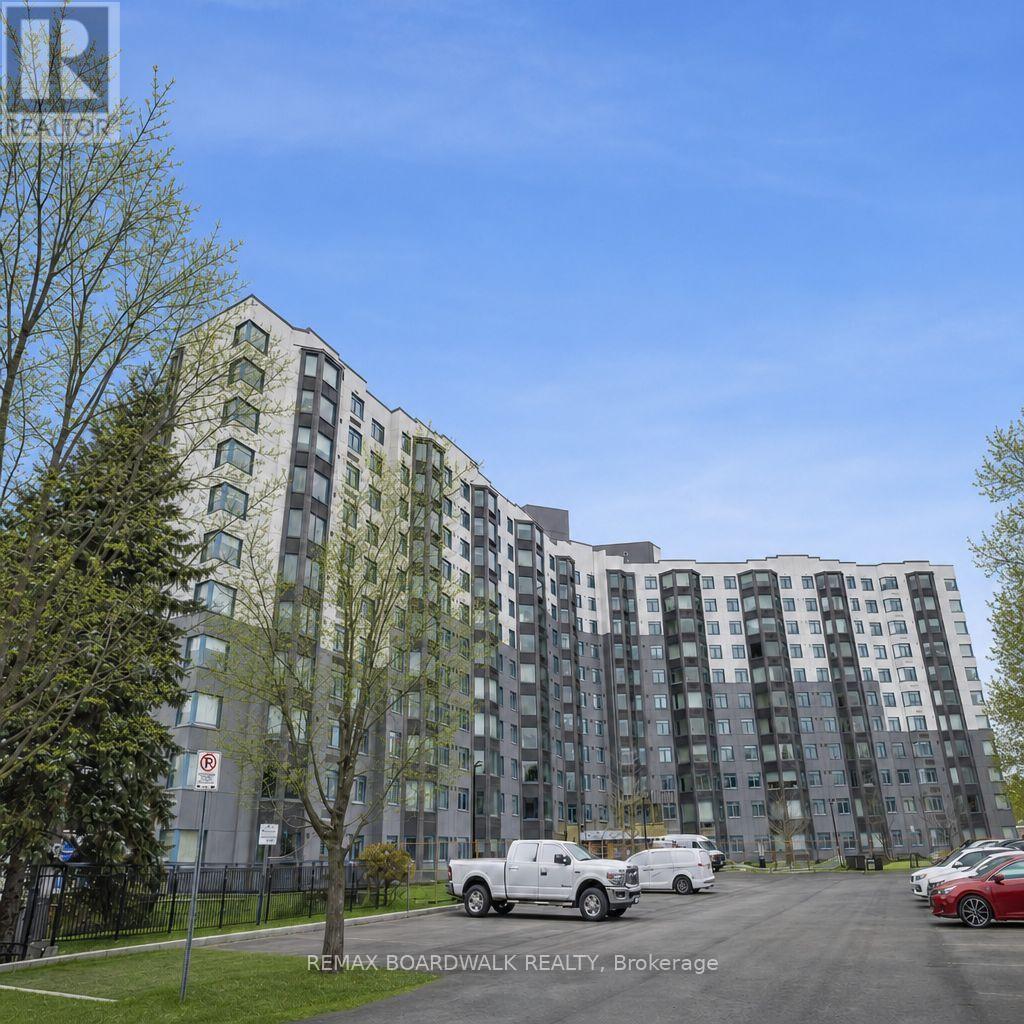 210 - 1025 Grenon Avenue, Ottawa, Ontario  K2B 8S5 - Photo 1 - X13561336