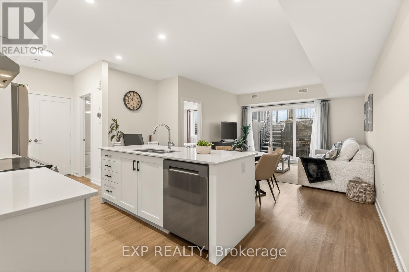 D - 810 Roger Griffiths Avenue, Ottawa, Ontario  K2S 3A9 - Photo 4 - X13561408