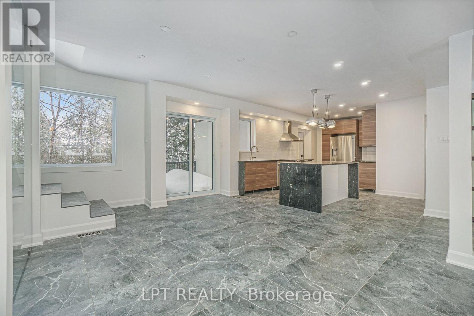 2112 Alta Vista Drive, Ottawa, Ontario  K1H 7L8 - Photo 6 - X13561476