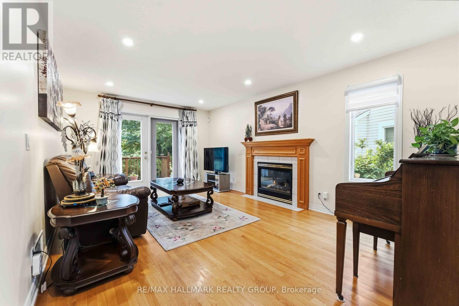 28 Sonata Place, Ottawa, Ontario  K1G 6H2 - Photo 4 - X13561704