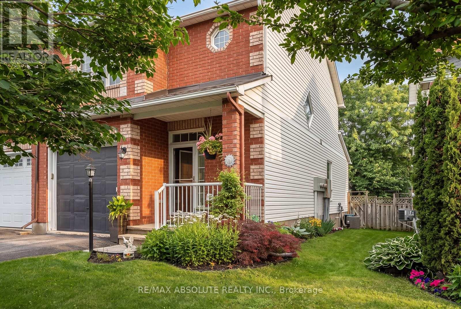 36 Chantilly Gate, Ottawa, Ontario  K2S 2B1 - Photo 3 - X13561628