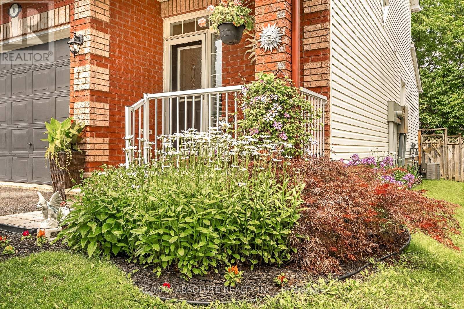 36 Chantilly Gate, Ottawa, Ontario  K2S 2B1 - Photo 4 - X13561628