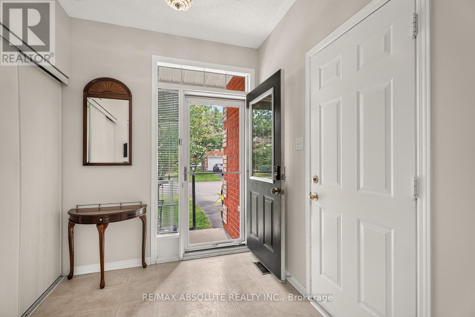 36 Chantilly Gate, Ottawa, Ontario  K2S 2B1 - Photo 6 - X13561628