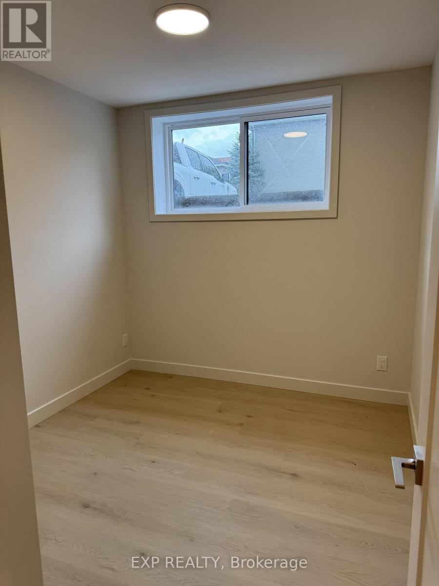 1 - 1301 Dorchester Avenue, Ottawa, Ontario  K1Z 8E8 - Photo 5 - X13561802
