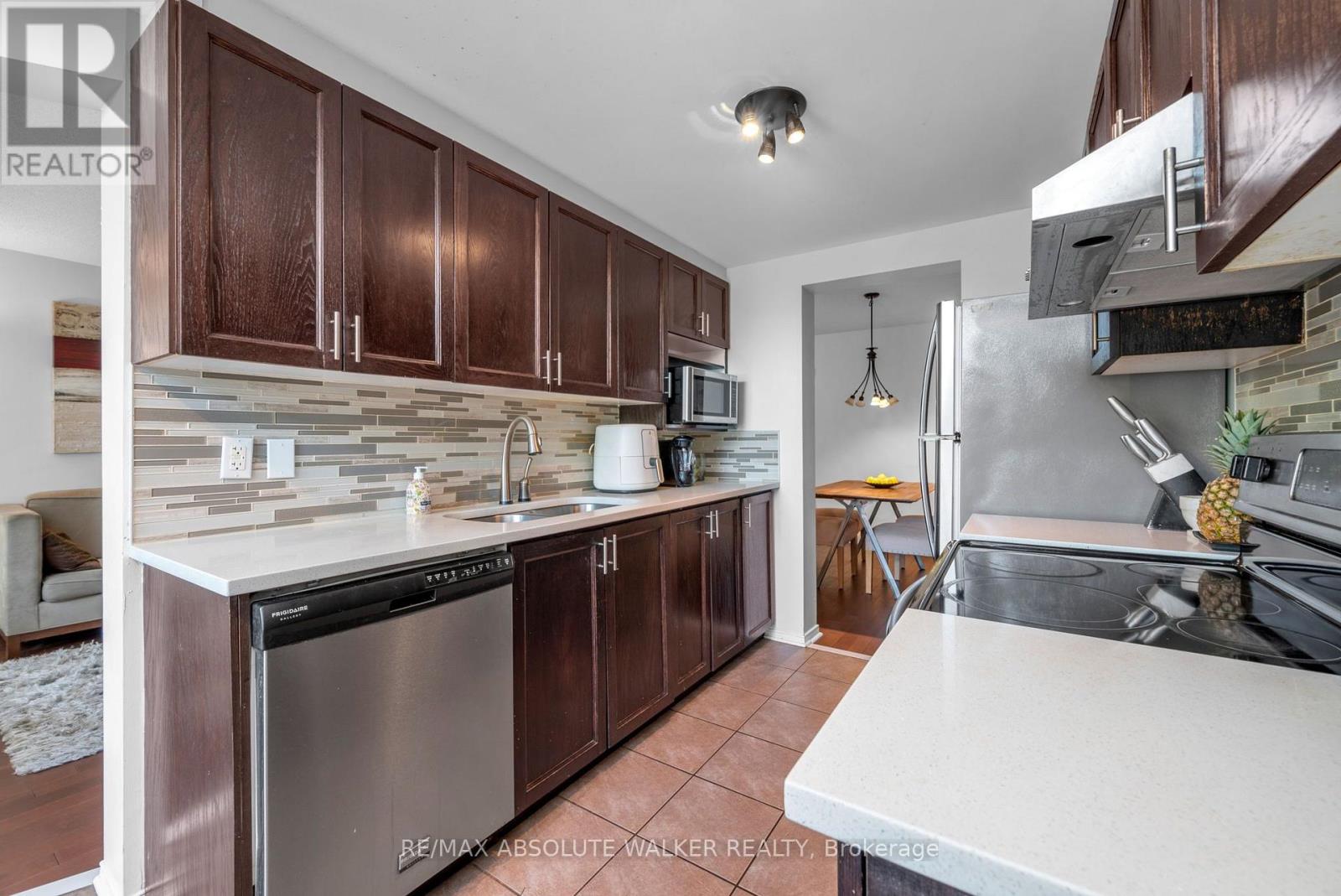 1104 Candlewood Street, Ottawa, Ontario  K4A 4Z9 - Photo 11 - X13561804