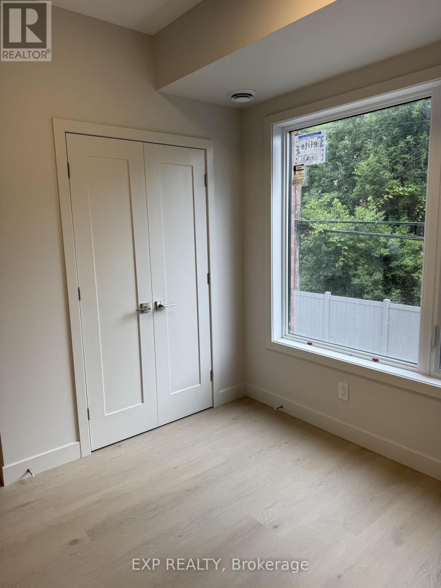 4 - 1301 Dorchester Avenue, Ottawa, Ontario  K1Z 8E8 - Photo 7 - X13561816