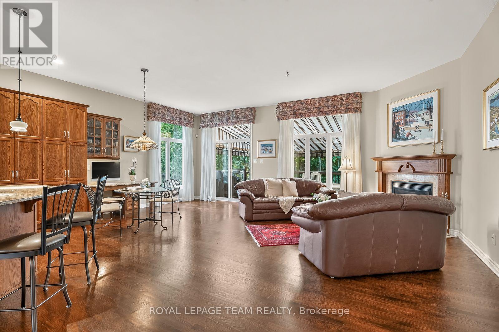 102 Golflinks Drive, Ottawa, Ontario  K2J 5L3 - Photo 4 - X13561856
