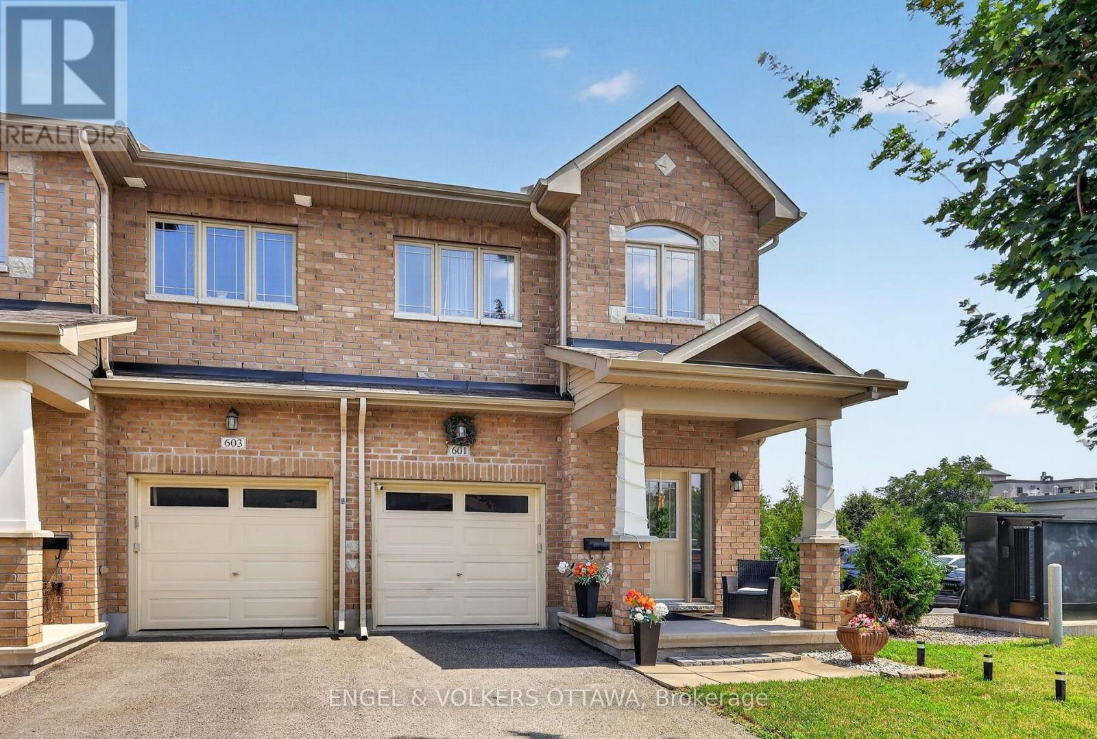 601 Via Campanale Avenue, Ottawa, Ontario  K2J 4A2 - Photo 1 - X13561892