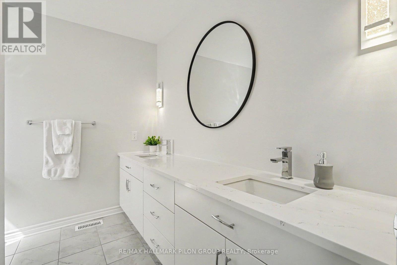 396 Ventoux Avenue, Ottawa, Ontario  K4A 5L9 - Photo 12 - X13561964