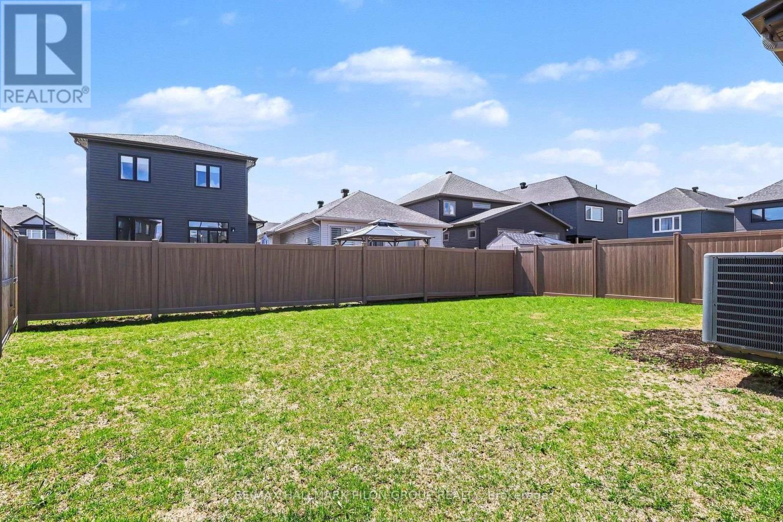 396 Ventoux Avenue, Ottawa, Ontario  K4A 5L9 - Photo 18 - X13561964