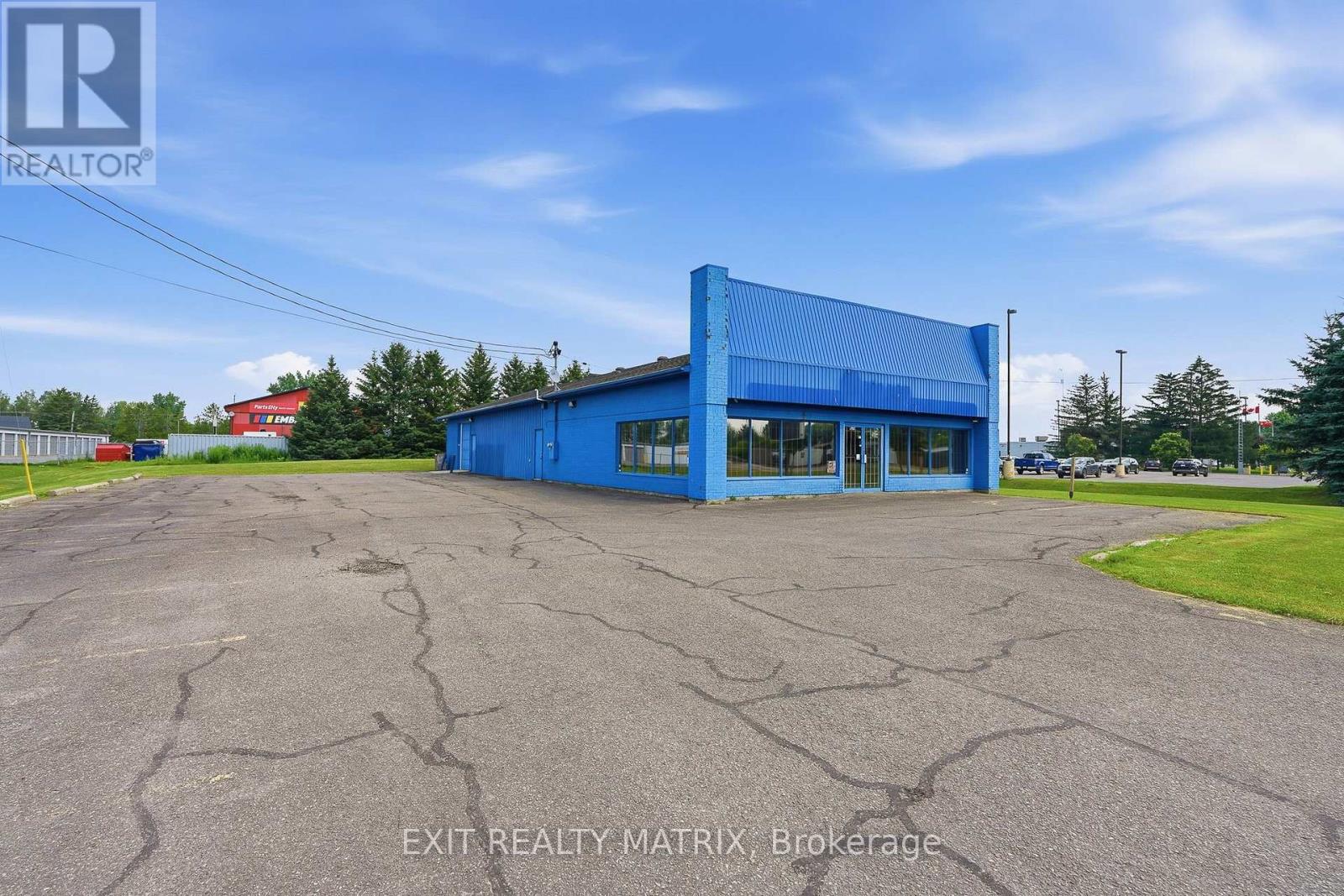 699 Notre Dame Road, Russell, Ontario  K0A 1W0 - Photo 4 - X13561968
