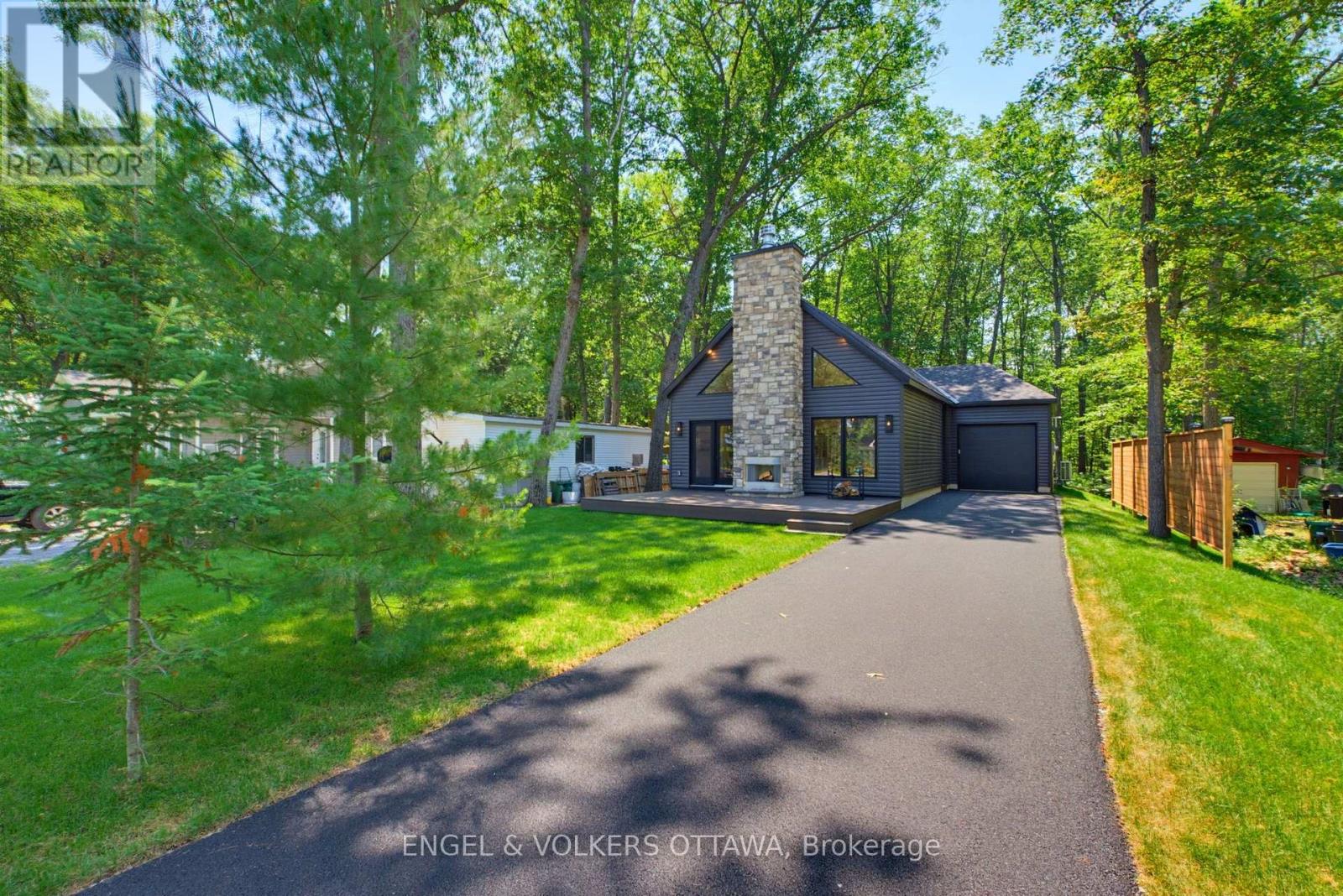 557 Bayview Drive, Ottawa, Ontario  K0A 3M0 - Photo 1 - X13562148