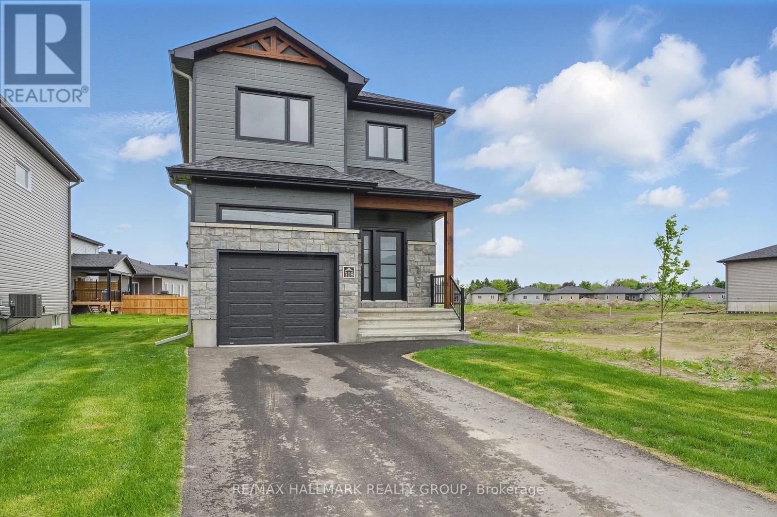 311 Zakari Street, Casselman, Ontario  K0A 1M0 - Photo 2 - X13562712