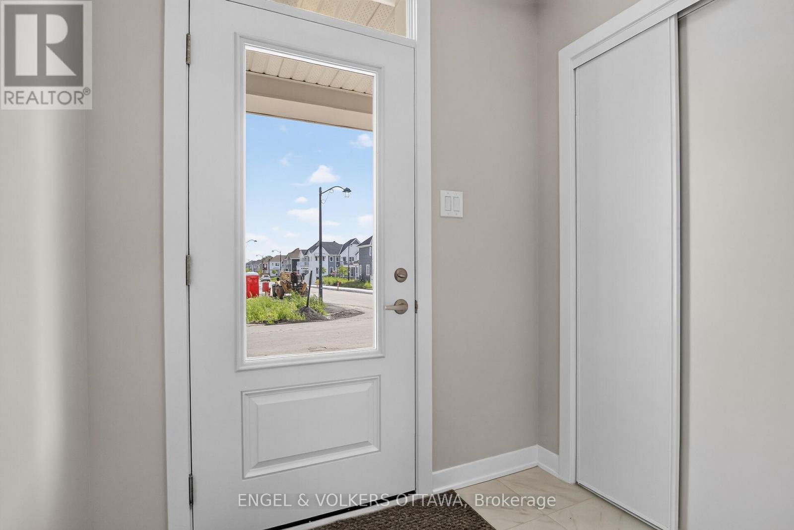 728 Haflinger Row, Ottawa, Ontario  K0A 2Z0 - Photo 3 - X13562944