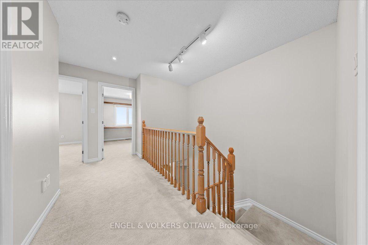 104 Jersey Tea Circle, Ottawa, Ontario  K1V 2L3 - Photo 21 - X13563028