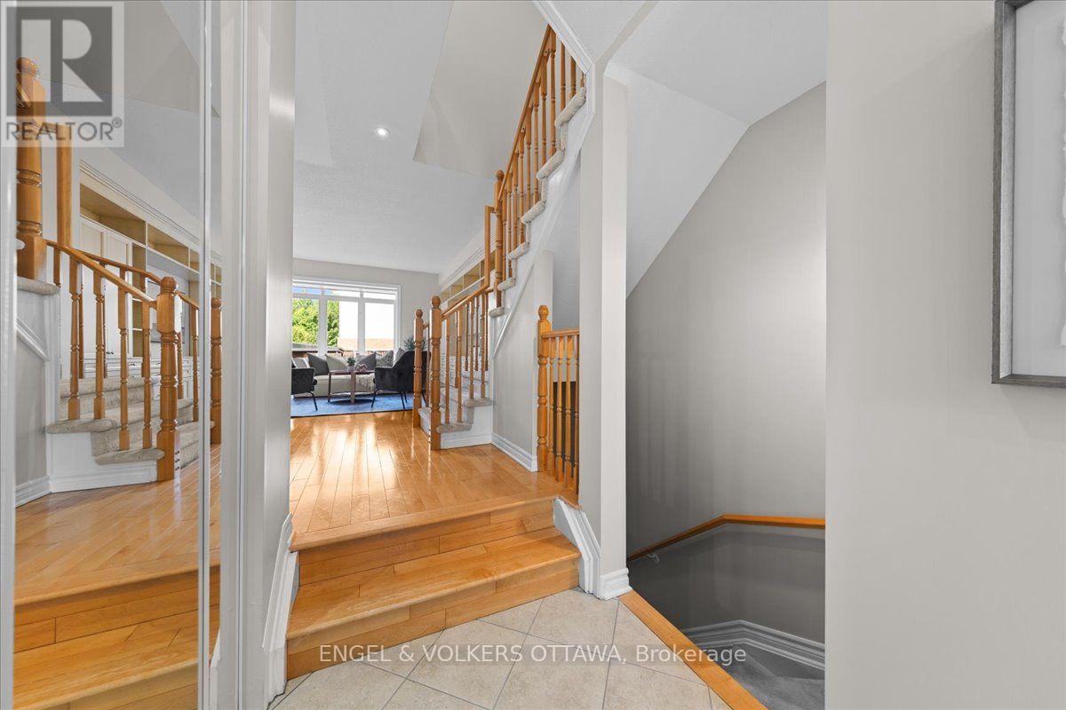 104 Jersey Tea Circle, Ottawa, Ontario  K1V 2L3 - Photo 5 - X13563028