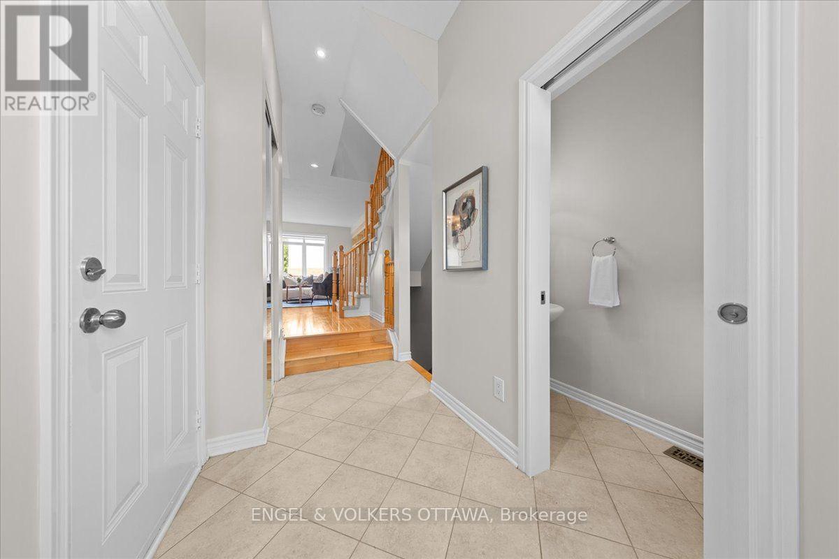 104 Jersey Tea Circle, Ottawa, Ontario  K1V 2L3 - Photo 6 - X13563028
