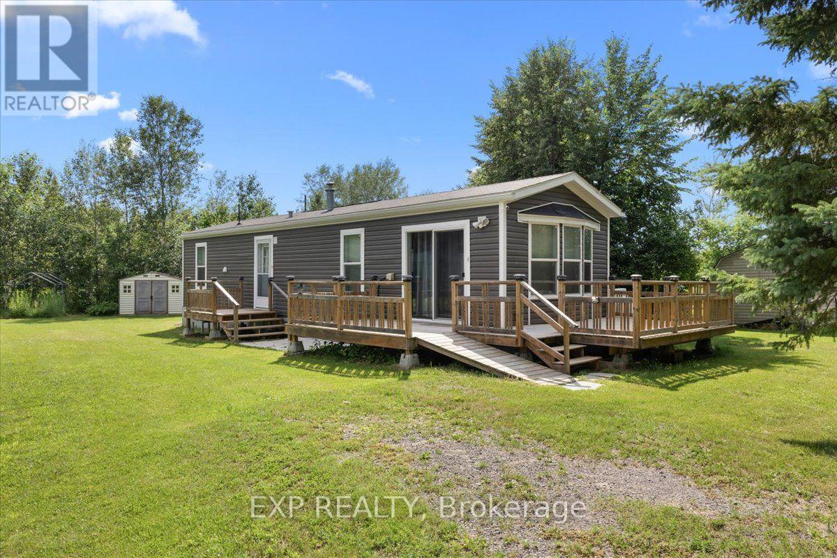 114 Harold Valley Drive, Ottawa, Ontario  K0A 2H0 - Photo 1 - X13563032
