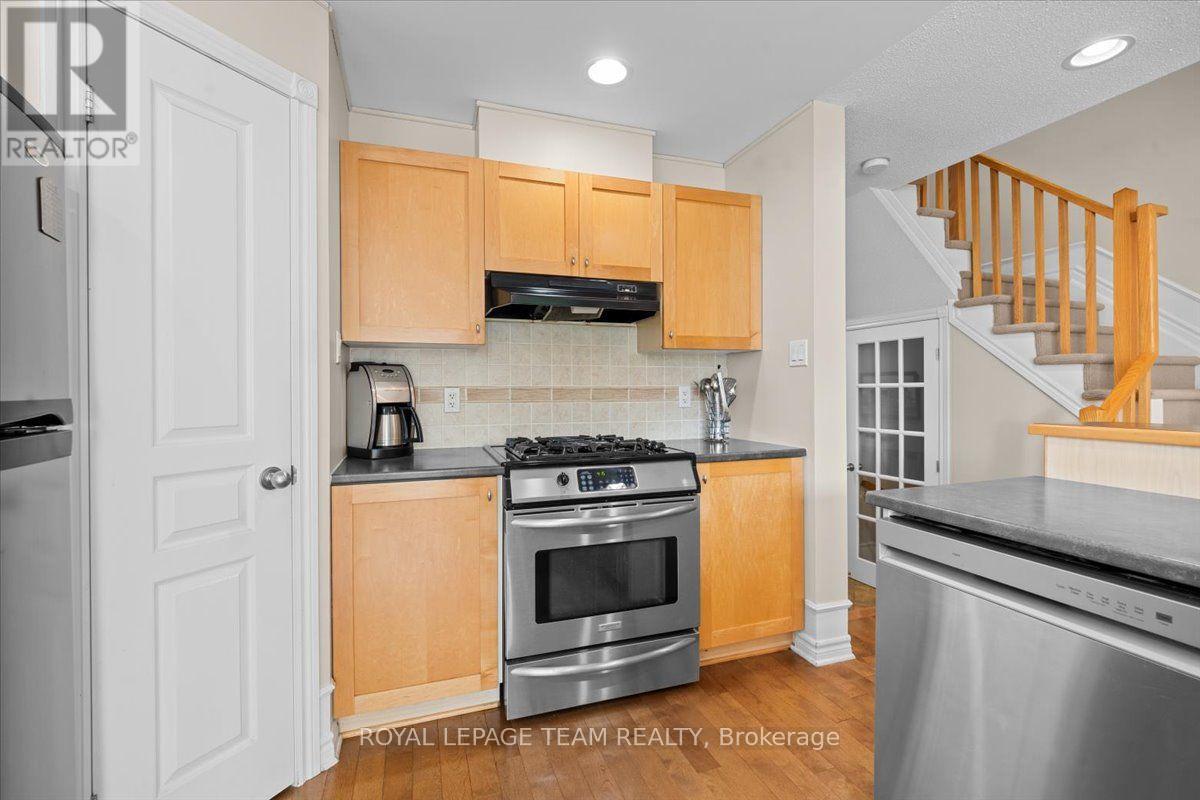 40 Saddlesmith Circle, Ottawa, Ontario  K2M 2Y9 - Photo 7 - X13563074