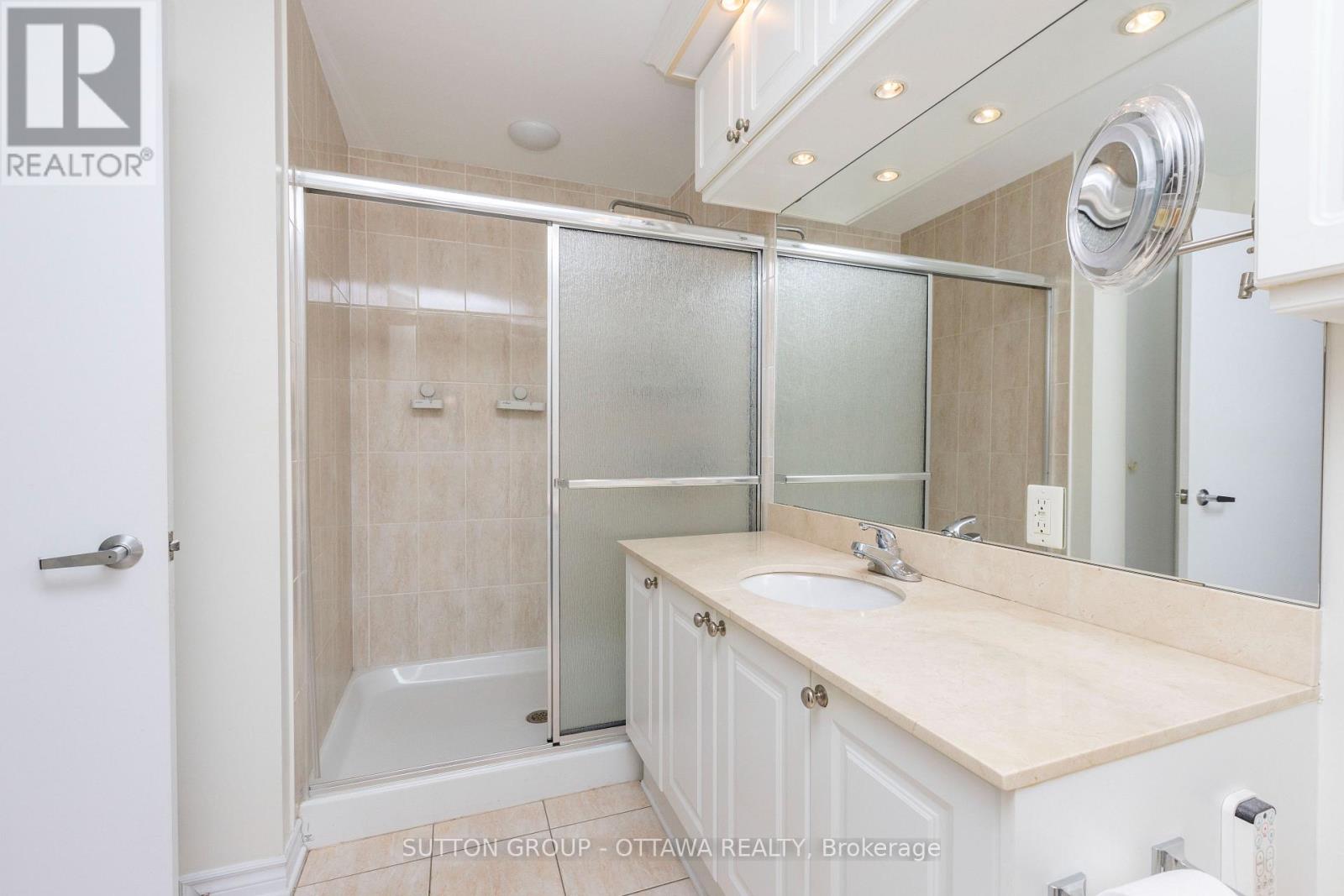 2007 - 200 Rideau Street, Ottawa, Ontario  K1N 5Y1 - Photo 20 - X13563124