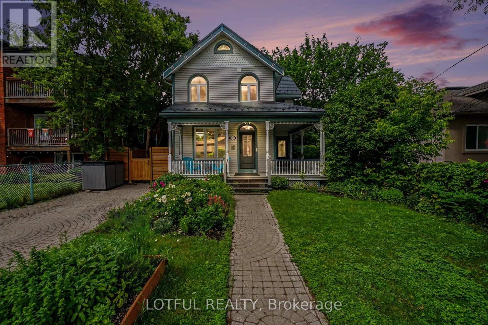 518 Hilson Avenue, Ottawa, Ontario  K1Z 6C8 - Photo 1 - X13563128