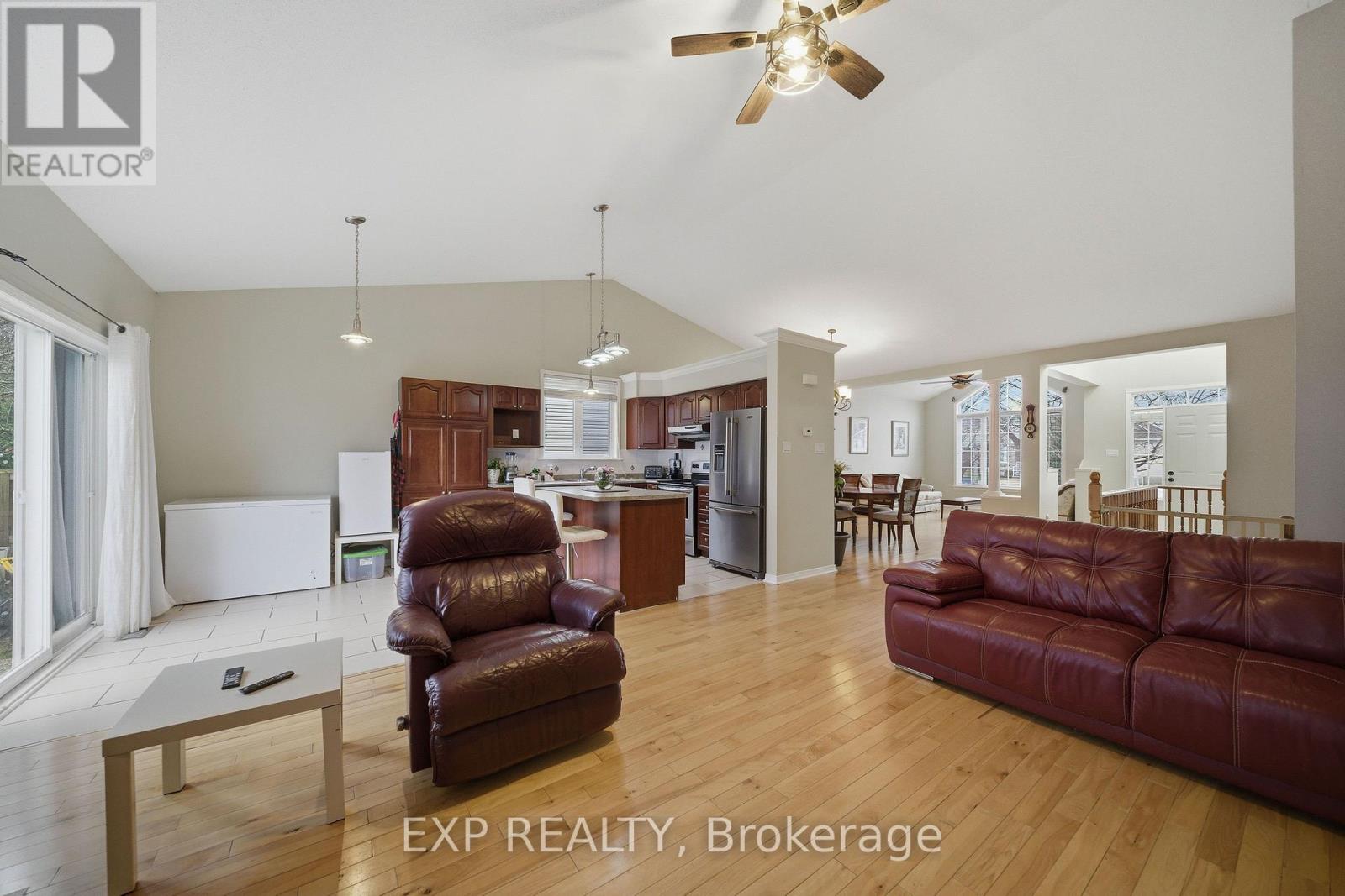 80 La Prairie Street, Russell, Ontario  K0A 1W0 - Photo 12 - X13563150