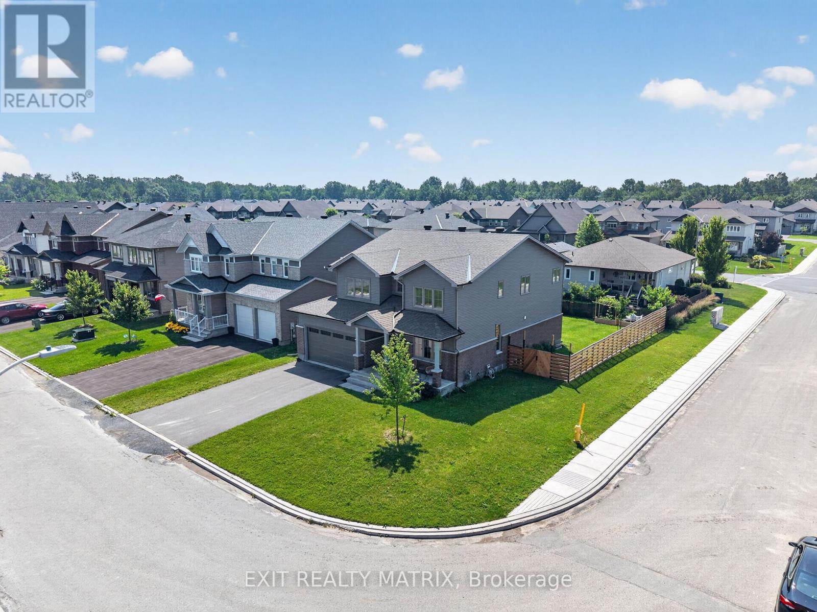 620 Parkview Terrace, Russell, Ontario  K4R 0C6 - Photo 3 - X13563396