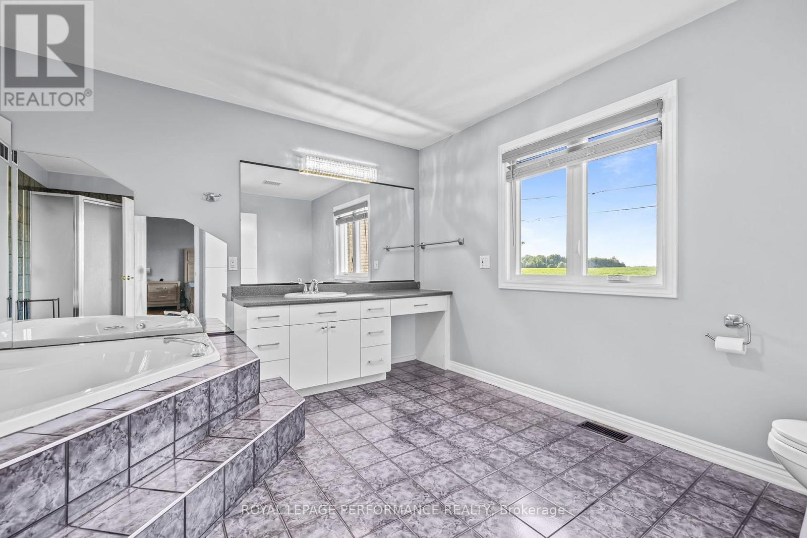 1436 Notre Dame Street, Russell, Ontario  K0A 1W0 - Photo 23 - X13563498