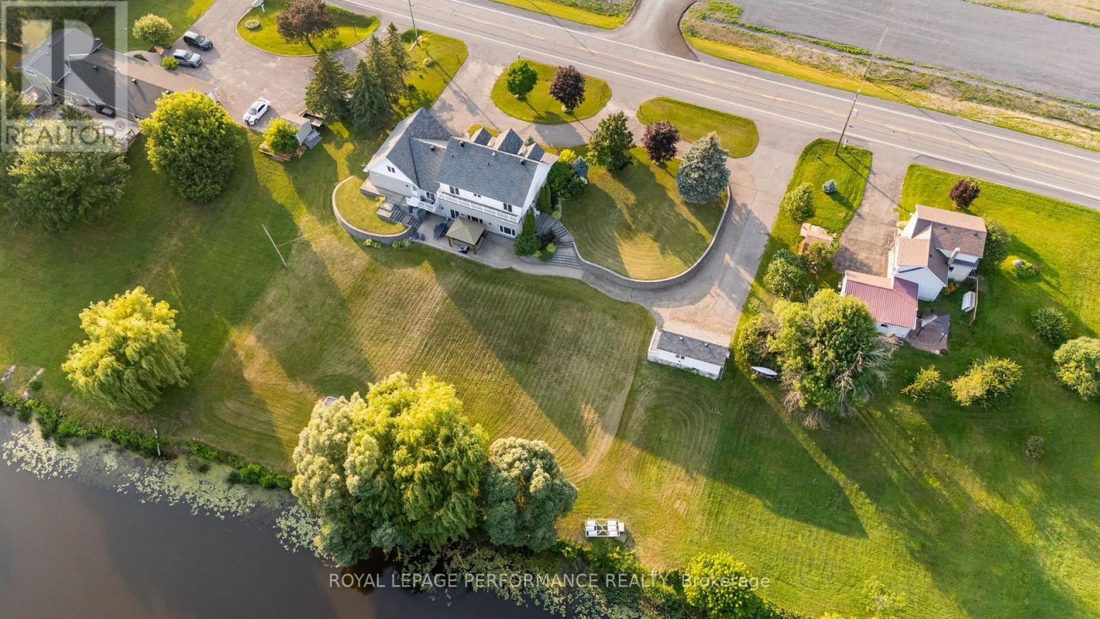 1436 Notre Dame Street, Russell, Ontario  K0A 1W0 - Photo 8 - X13563498