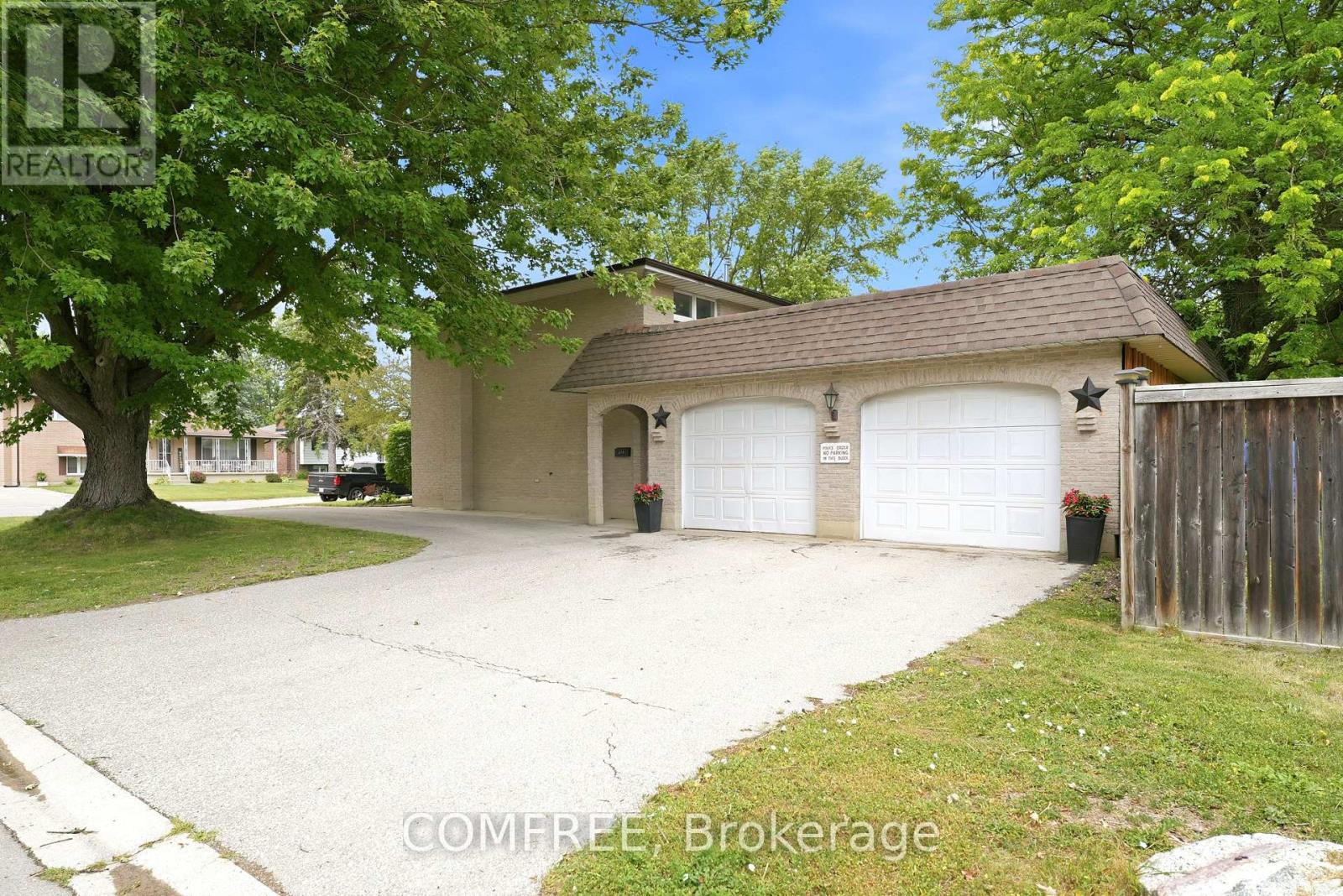275 Margaret Street, Middlesex Centre, Ontario  N0P 2L0 - Photo 1 - X13563584
