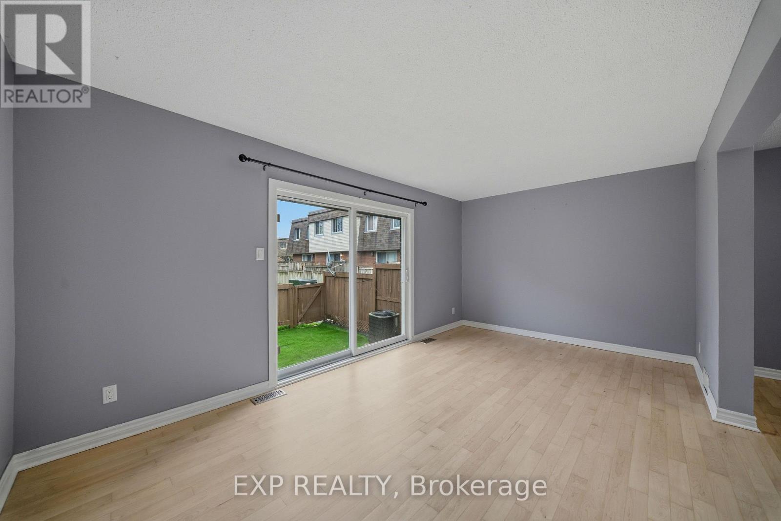 1713 Heatherington Road, Ottawa, Ontario  K1V 8T8 - Photo 5 - X13563686