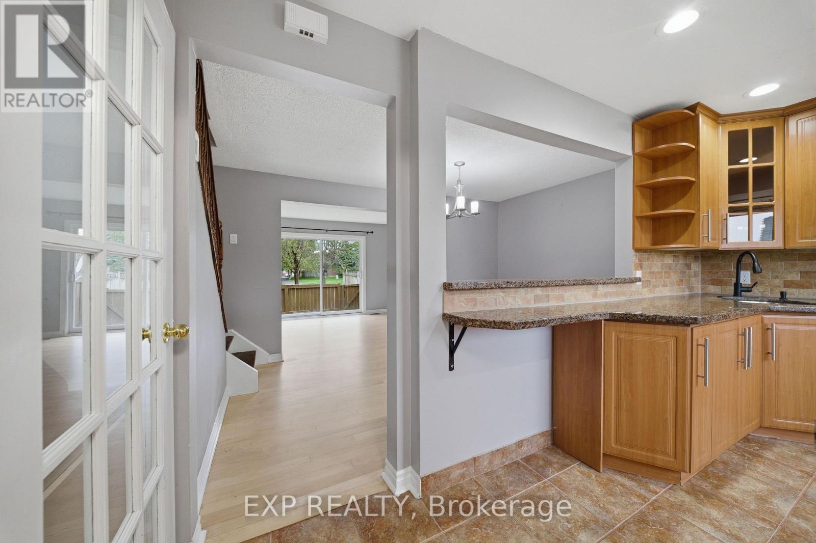 1713 Heatherington Road, Ottawa, Ontario  K1V 8T8 - Photo 9 - X13563686
