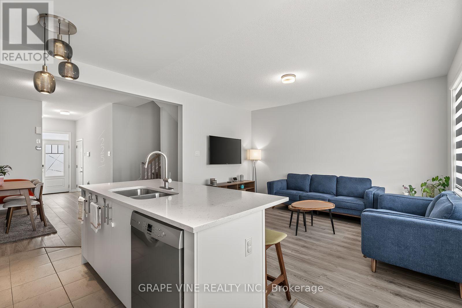 225 Billrian Crescent, Ottawa, Ontario  K2S 3A5 - Photo 13 - X13563744