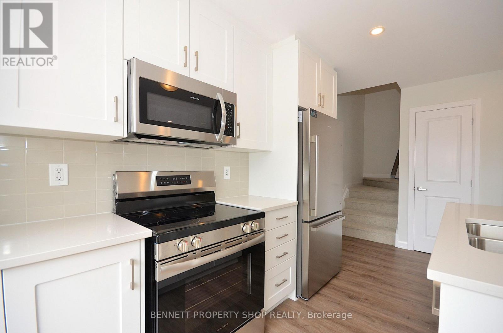 1429 Creekway Private, Ottawa, Ontario  K2T 0R8 - Photo 8 - X13563794