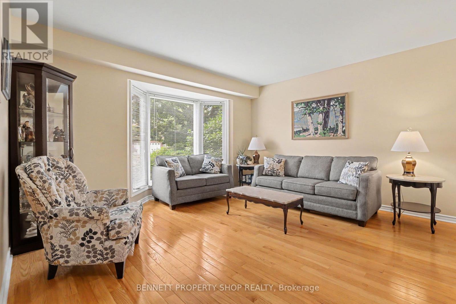432 Pickford Drive, Ottawa, Ontario  K2L 3R4 - Photo 3 - X13563872
