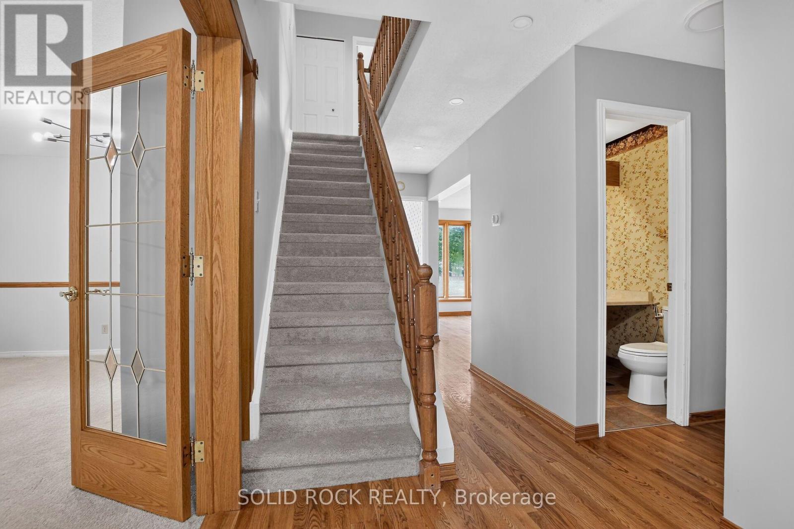 54 Huntsman Crescent, Ottawa, Ontario  K2M 1C4 - Photo 2 - X13564070