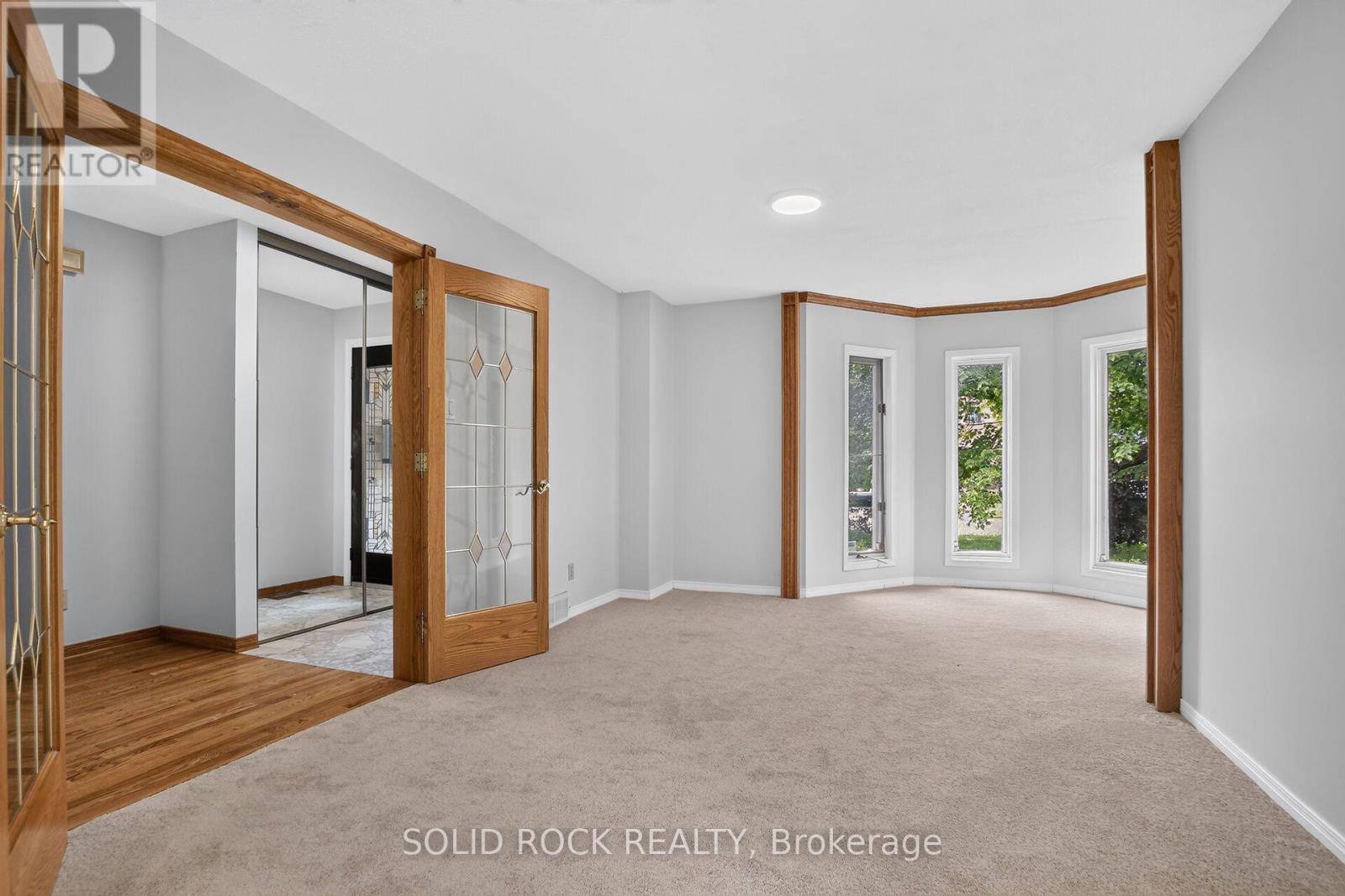 54 Huntsman Crescent, Ottawa, Ontario  K2M 1C4 - Photo 3 - X13564070
