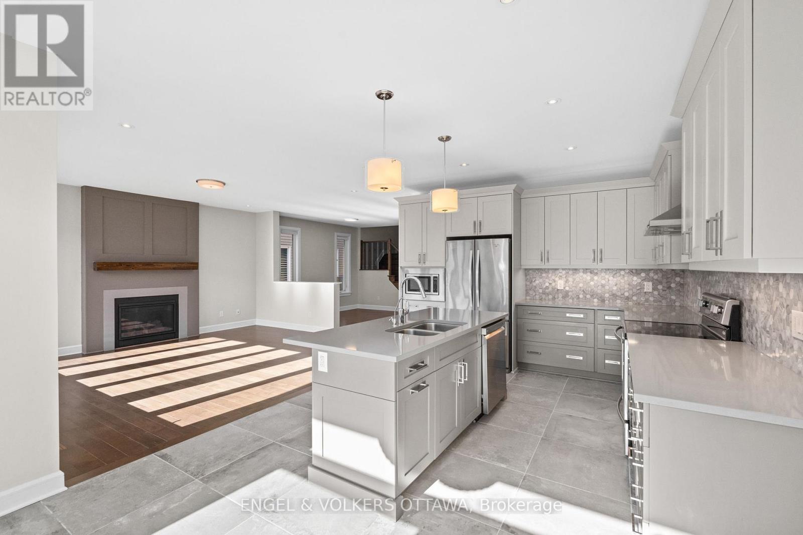 122 Helen Rapp Way, Ottawa, Ontario  K1T 0N4 - Photo 16 - X13564104