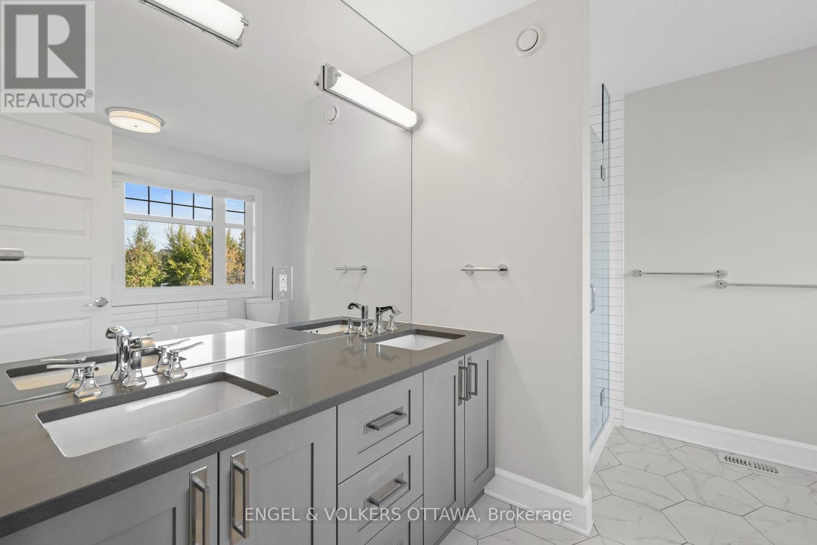 122 Helen Rapp Way, Ottawa, Ontario  K1T 0N4 - Photo 25 - X13564104