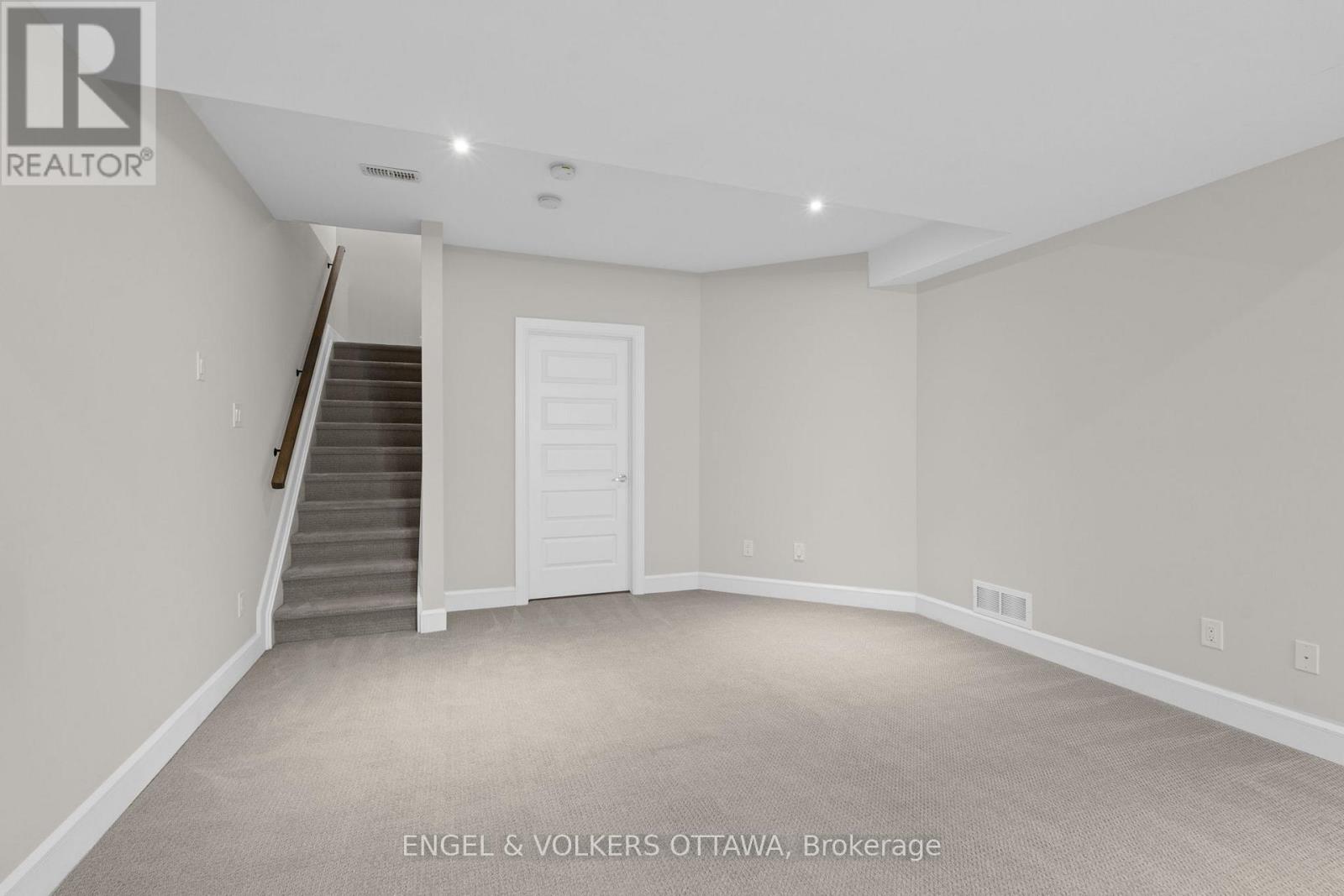 122 Helen Rapp Way, Ottawa, Ontario  K1T 0N4 - Photo 34 - X13564104